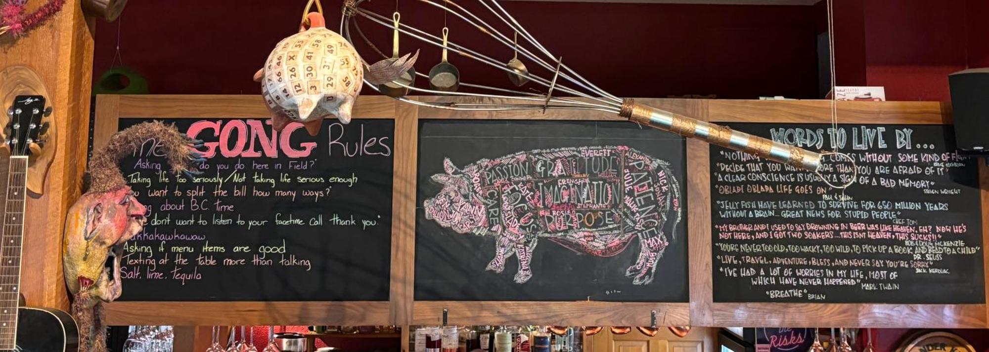 Truffle Pigs Lodge Field Exterior photo